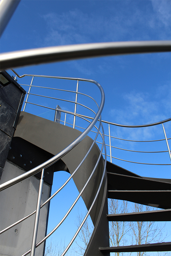 especialistas_en_barandillas_de_acero_inoxidable_en_san_sebastian_donostia.jpg