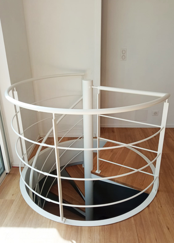 escalier_pour_petit_espace_ahetze_biarriz_hendaya.jpg
