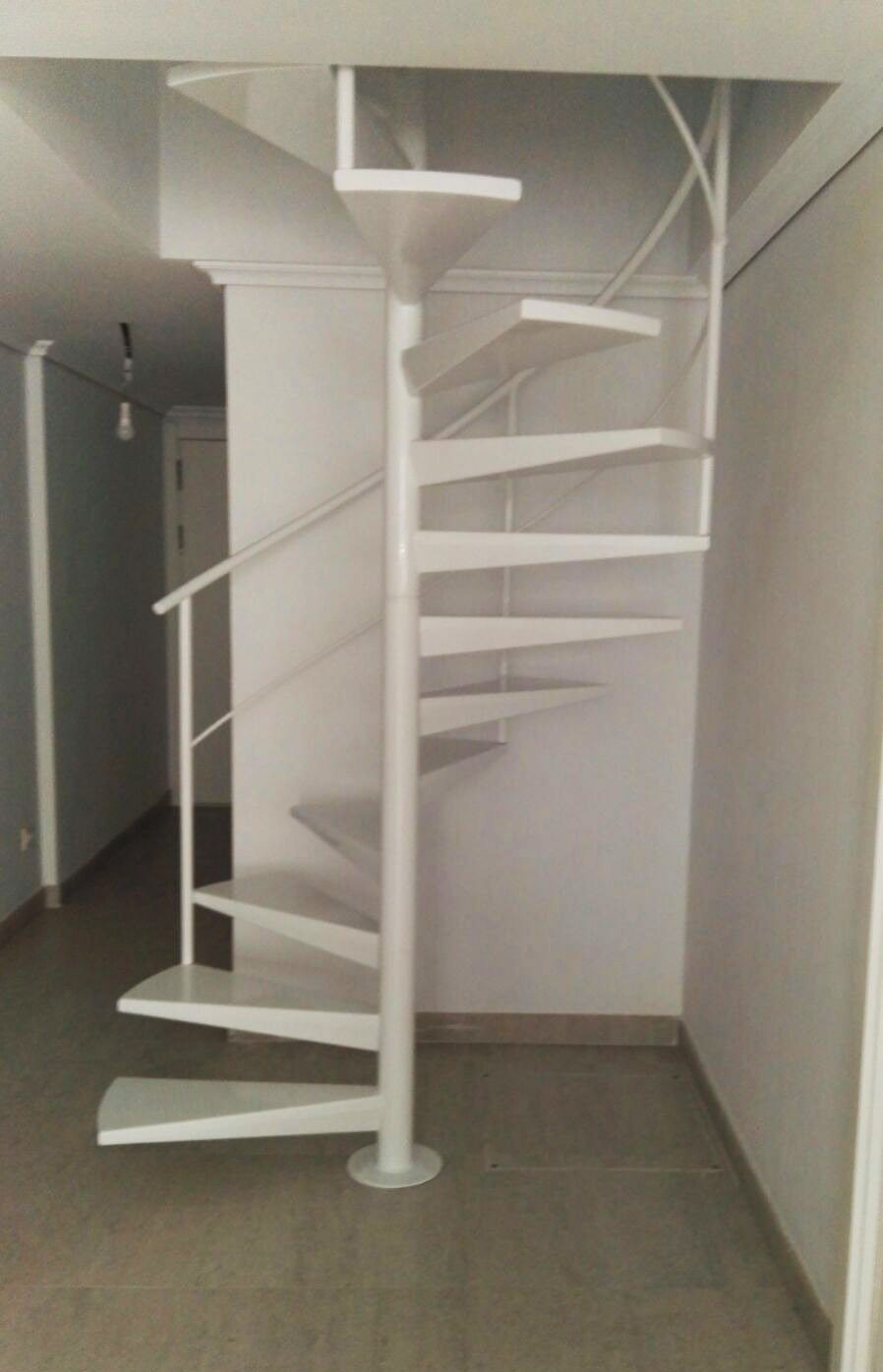 fabricantes_de_escaleras_en_bermeo_bizkaia_ibarkalde_sl.jpg