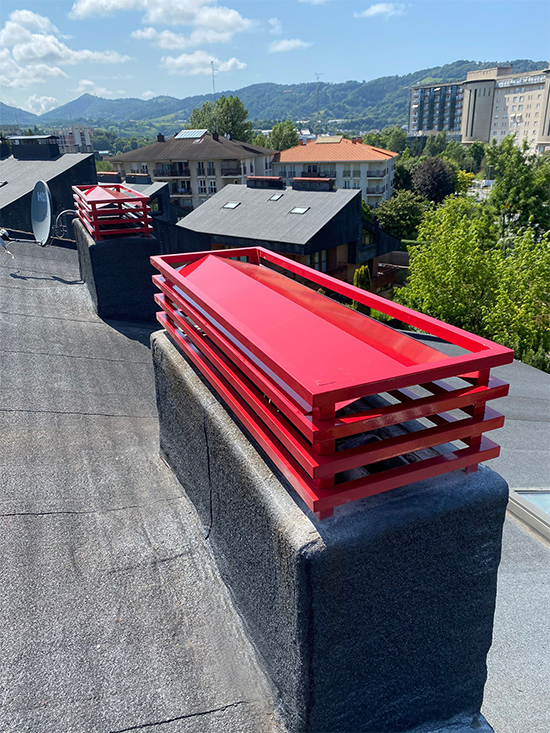 caperuzas_para_chimeneas_lacadase_en_color_rojo.jpg