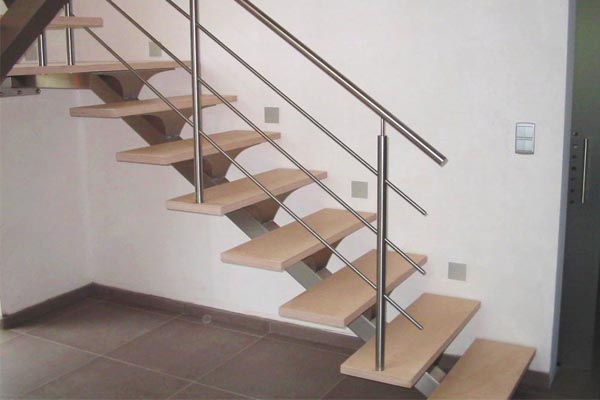 escaliers avec limon central a biarritz