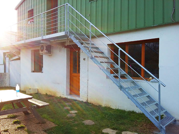 escaleras en urrugne socoa aquitania francia en acero galvanizado, escaliers a urrugne