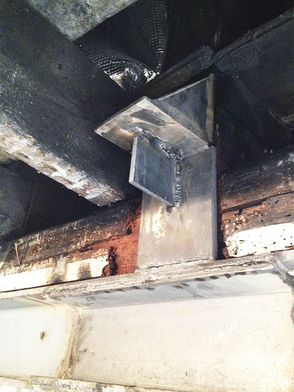 herrero_donostia_san_sebastian_refuerzo_metalico_de_vigas_de_madera_donostia_san_sebastian.jpg