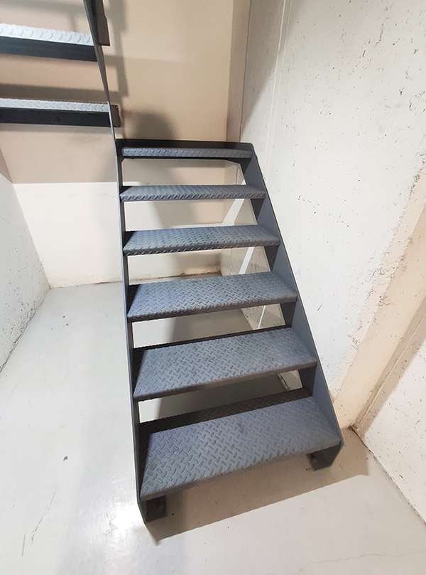 escaleras para entreplantas en vitoria gasteiz