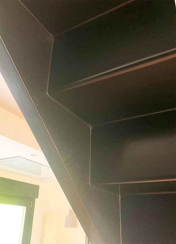 escaleras_metalicas_de_chapa_continua_en_lezo_errenteria_irun.jpg