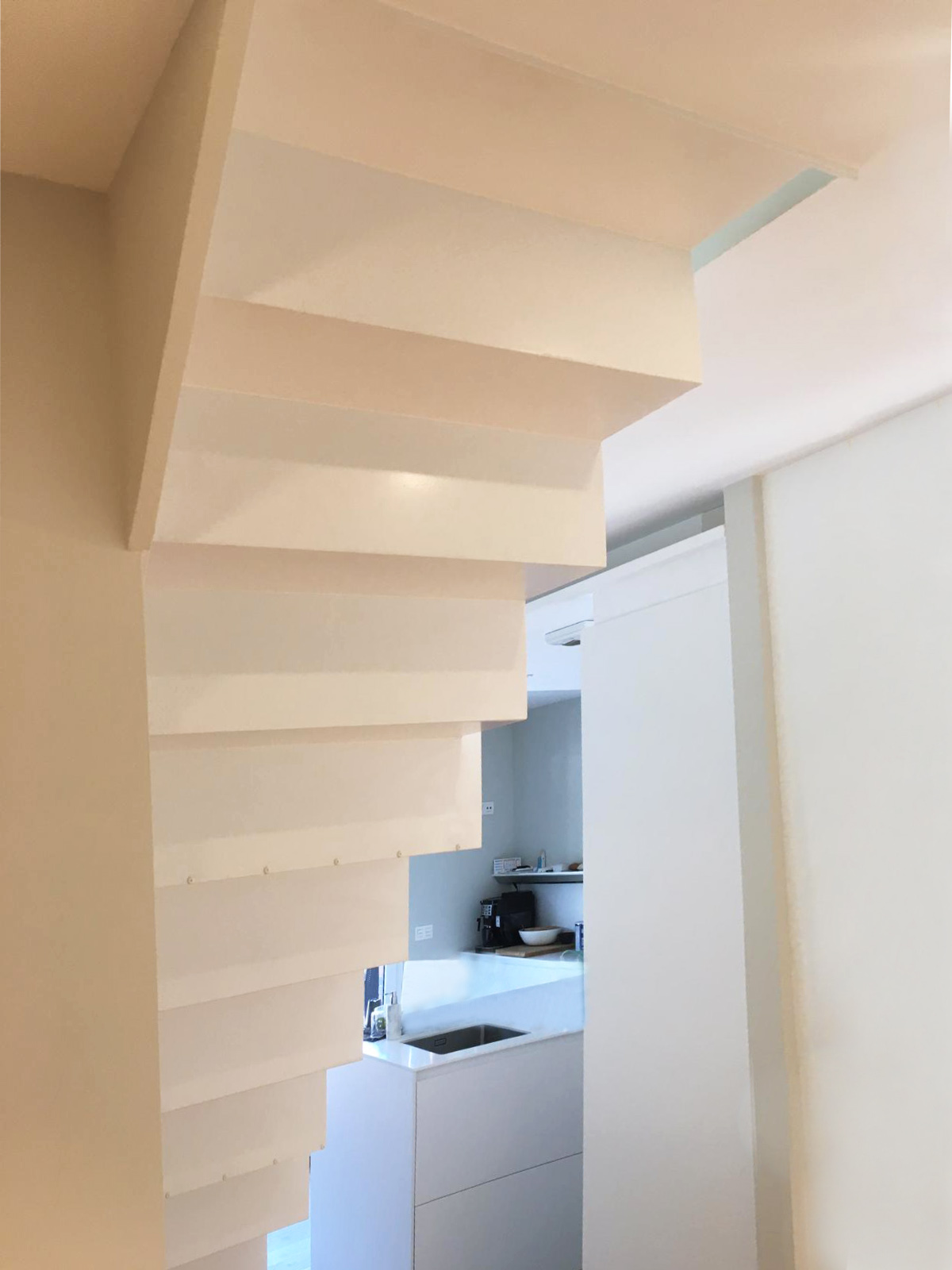 escalera_modelo_orio_de_chapa_continua_de_los_fabricantes_lideres_en_euskadi.jpg
