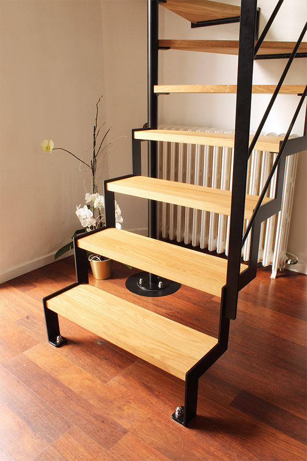 escaleras_metalicas_con_peldanos_de_madera_en_anglet_biarritz_bayonne_hendaya.jpg