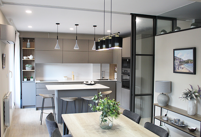 cierres_de_acero_y_vidrio_para_separar_cocina_y_salon_fabricantes_euskadi_gipuzkoa.jpg