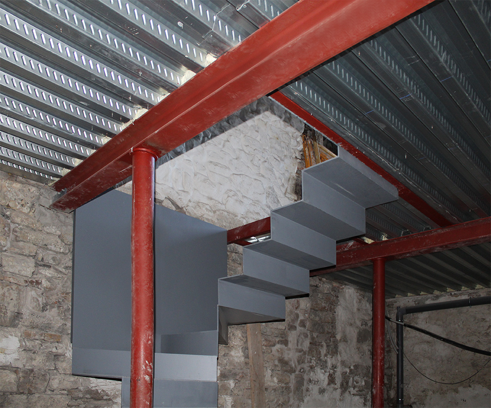 entreplantas_metalicas_a_medida_de_ibarkalde_construccion_de_edificios.jpg