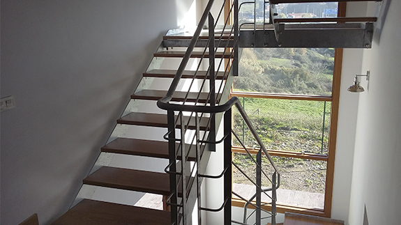 escaleras_de_diseo_en_zierbana_bilbao_bizkaia_bilbo_ibarkalde.jpg