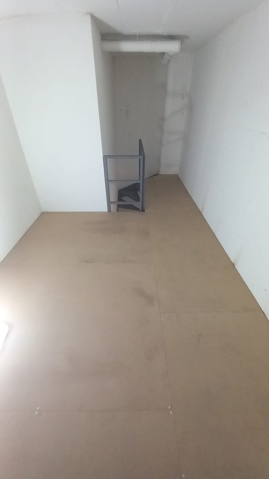 entreplanta_con_superficie_dm_en_vitoria_gasteiz.jpg
