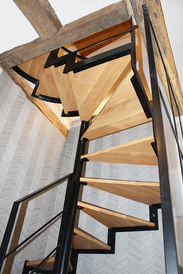 fotografias_de_escaleras_metalicas_eskailera_argazkiak_nafarroan.jpg