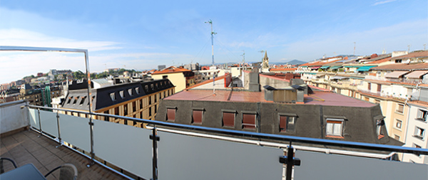 panoramica_del_barrio_de_gros_de_san_sebastian_donostia_fotos_de_gros_skyline.jpg