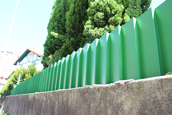 vallado_lamas_en_san_sebastian_donostia_color_verde.jpg