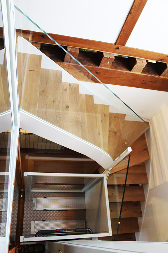empresas_especialistas_en_escaleras_metalicas_y_de_madera_en_tolosa_gipuzkoa.jpg