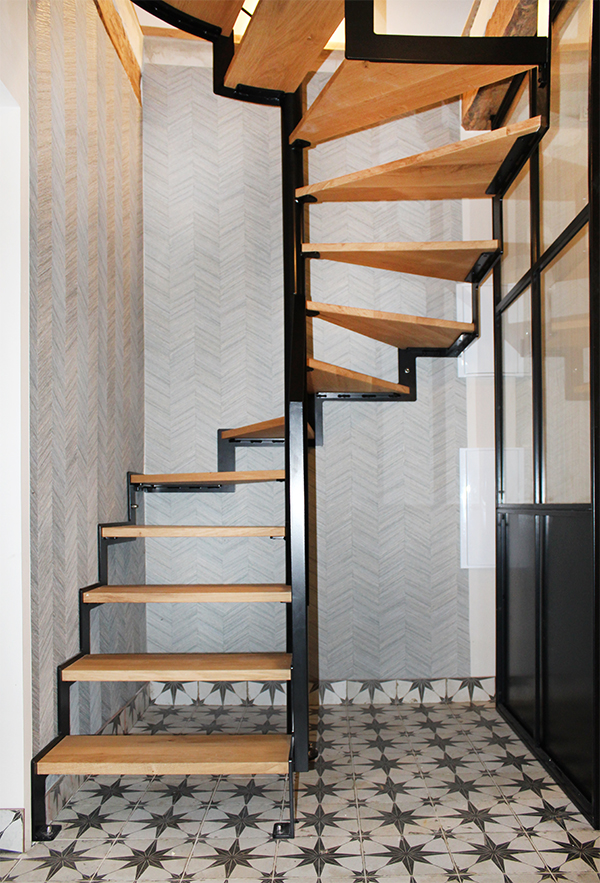 escaleras_metalicas_interiores_en_udabe_navarra_de_metal_y_hierro_a_medida.jpg