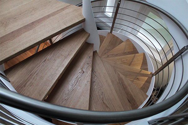 fabricantes_de_escaleras_helicoidales_a_medida_para_viviendas_duplex.jpg