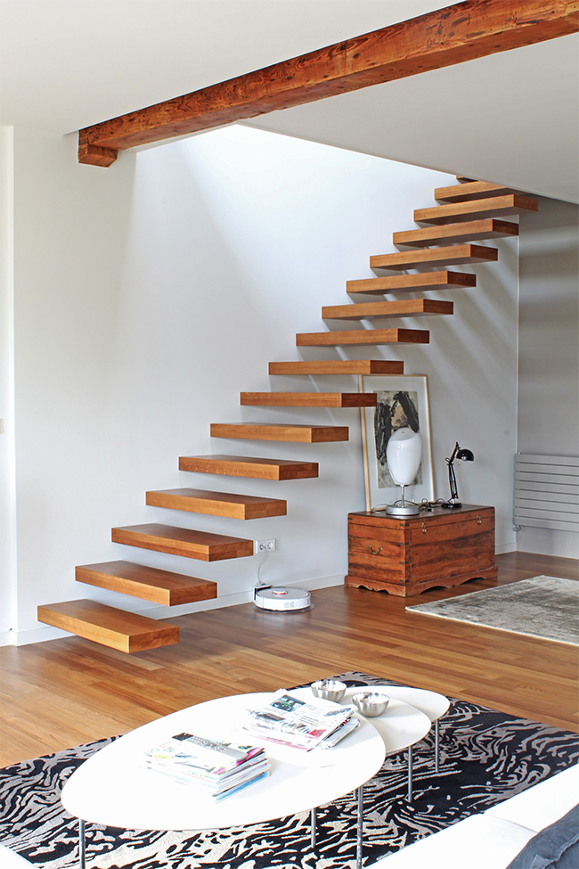 escaleras_cantilever_peldaos_volados_peldaos_suspendidos_especialistas_en_escaleras.jpg