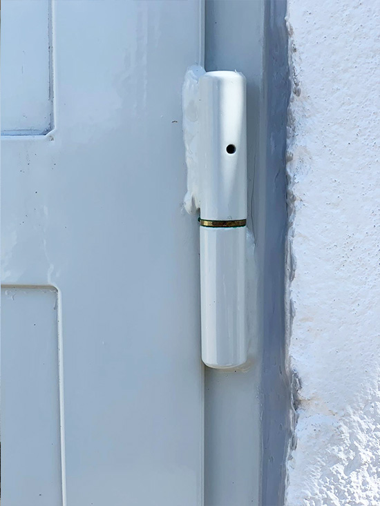 soldadura_de_puerta_de_registro_de_luz_gas_agua_en_donostia_san_sebastian.jpg