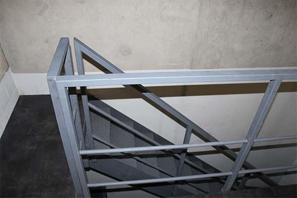 fabricantes_de_barandillas_de_acero_para_entreplantas_ibarkalde_especialista.jpg